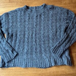 American Eagle knit sweater